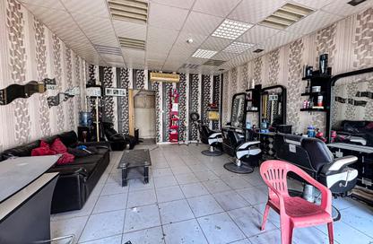 Shop - Studio for rent in Building Y23 - England Cluster - International City - Dubai