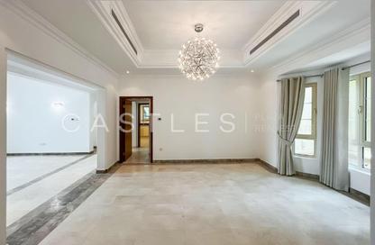 Villa - 4 - 5 for rent in Garden Hall - European Clusters - Jumeirah Islands - Dubai