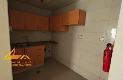 شقة - 1 حمام للبيع في برج العامرة - العامرة - عجمان