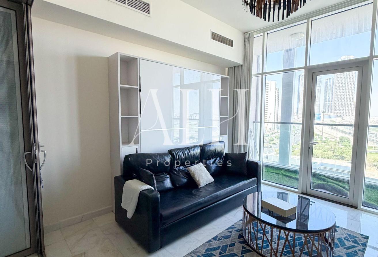 Prime Location | Spacious | Ready to Move photo 2