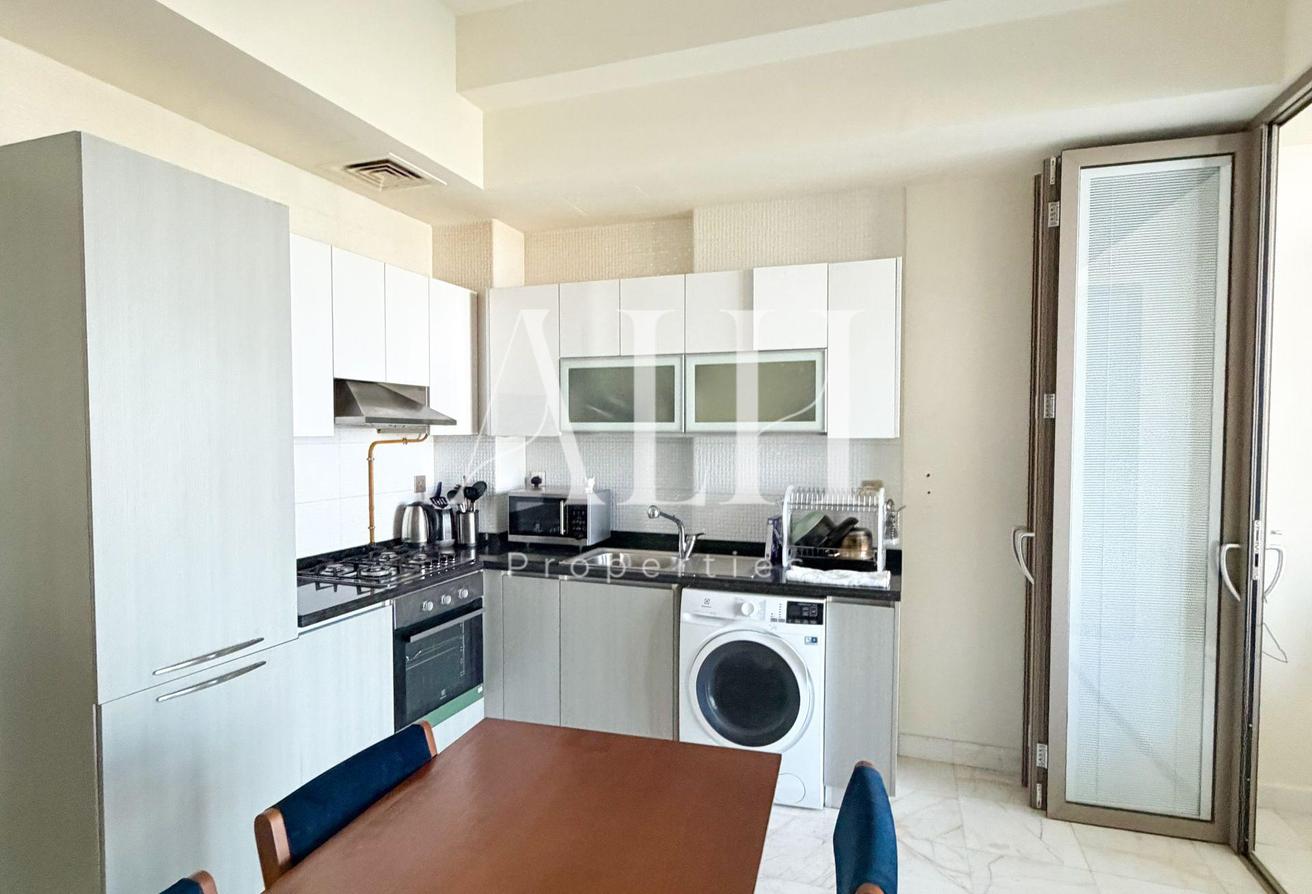 Prime Location | Spacious | Ready to Move photo 5