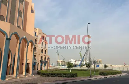 متجر - استوديو - 1 حمام للايجار في O03 - طراز فارسي - المدينة العالمية - دبي