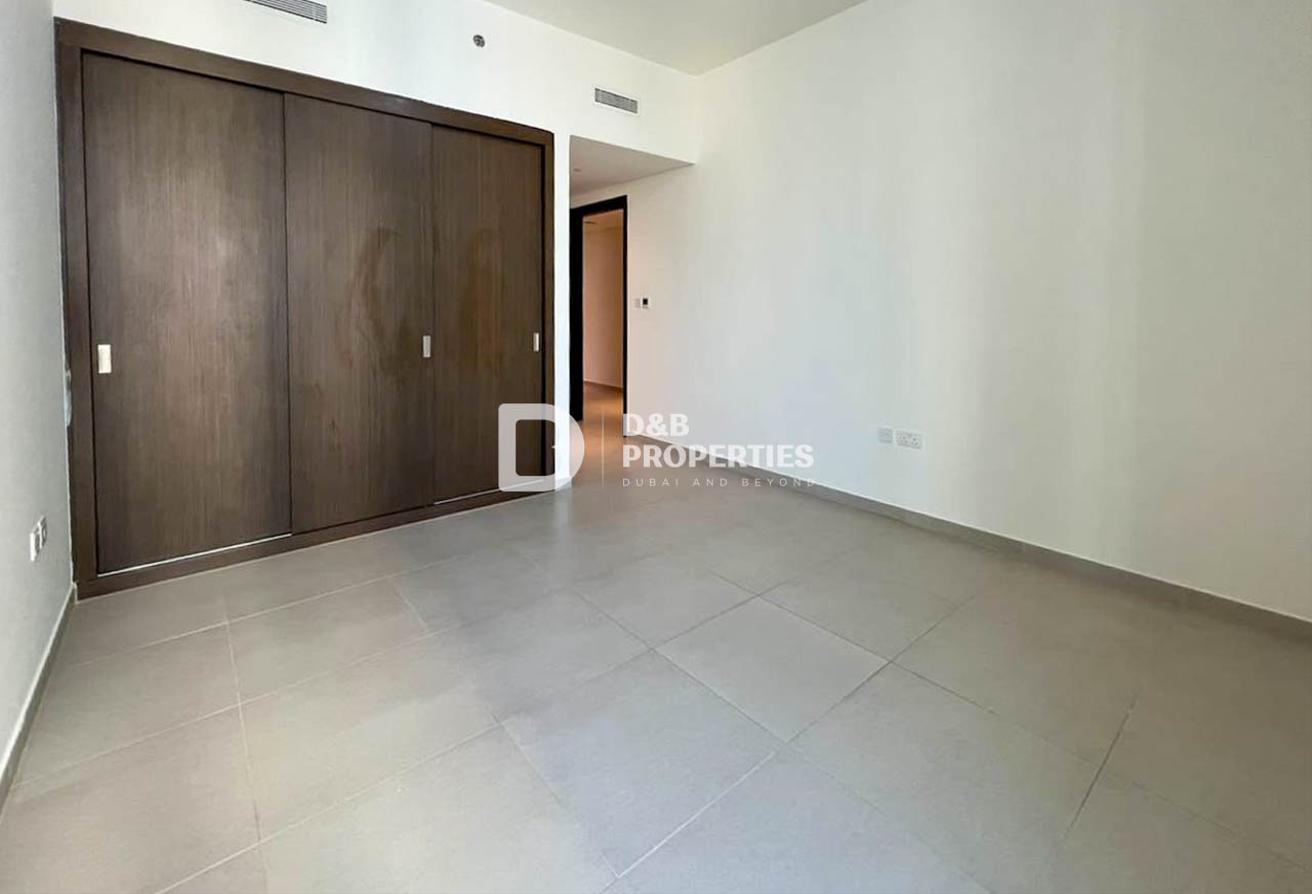 Large Layout | City View | Well Maintained photo 13