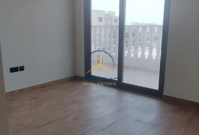 82387254 - Property Image 3