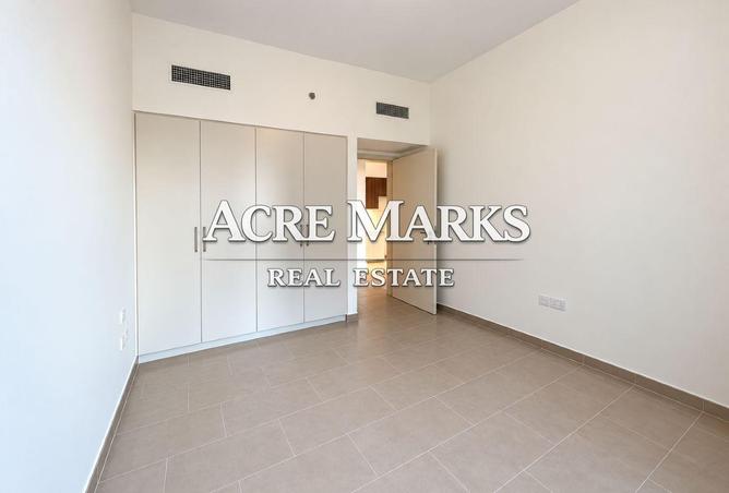 Semi Furnished | Balcony | Vacant Soon photo 3