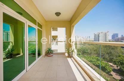Apartment - 2 Bedrooms - 3 Bathrooms for rent in Al Hallawi - Shoreline Apartments - Palm Jumeirah - Dubai