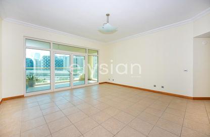 Apartment - 2 Bedrooms - 3 Bathrooms for rent in Al Hallawi - Shoreline Apartments - Palm Jumeirah - Dubai