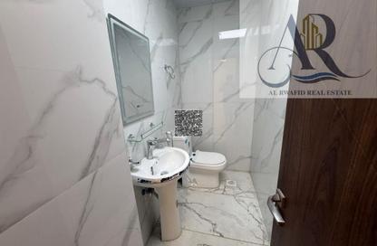 Whole Building - 7+ - 7+ for rent in Al Jurf 2 - Al Jurf - Ajman Downtown - Ajman
