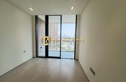 Apartment - 1 - 2 for rent in Binghatti Pinnacle - Dubai Healthcare City 2 - Al Jaddaf - Dubai