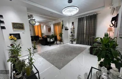 فيلا - 5 غرف نوم - 7 حمامات للايجار في فلل الروضة 2 - 2 الروضة - الروضة - عجمان فيلا - 5 غرف نوم - 7 حمامات للايجار في فلل الروضة 2 - 2 الروضة - الروضة - عجمان