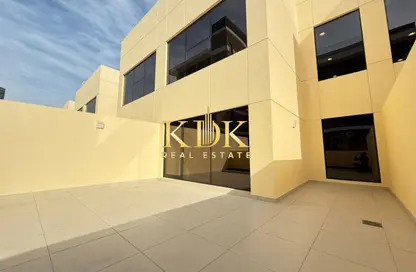 Villa - 4 Bedrooms - 6 Bathrooms for rent in Comfy Villas - District 11 - Jumeirah Village Circle - Dubai Villa - 4 Bedrooms - 6 Bathrooms for rent in Comfy Villas - District 11 - Jumeirah Village Circle - Dubai