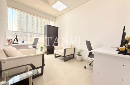 Office Space - Studio - 1 for rent in Al Rostamani Building - Port Saeed - Deira - Dubai Office Space - Studio - 1 for rent in Al Rostamani Building - Port Saeed - Deira - Dubai