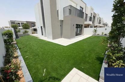 Townhouse - 4 - 5 for rent in Greenviews 2 - Emaar South - Dubai South (Dubai World Central) - Dubai Townhouse - 4 - 5 for rent in Greenviews 2 - Emaar South - Dubai South (Dubai World Central) - Dubai