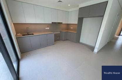 Townhouse - 4 - 5 for rent in Greenviews 2 - Emaar South - Dubai South (Dubai World Central) - Dubai Townhouse - 4 - 5 for rent in Greenviews 2 - Emaar South - Dubai South (Dubai World Central) - Dubai