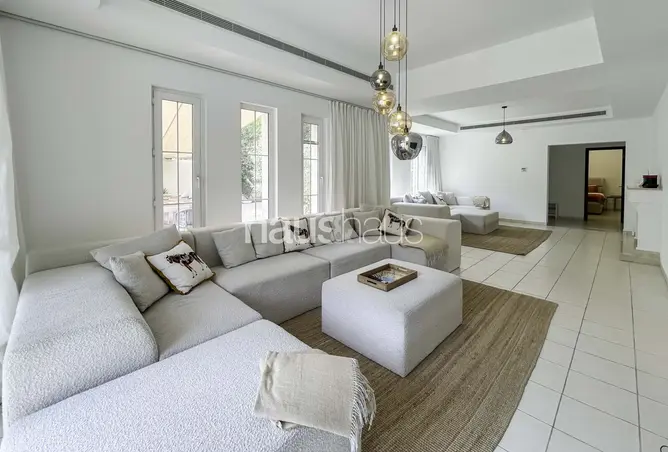 166051628 - Property Image 2