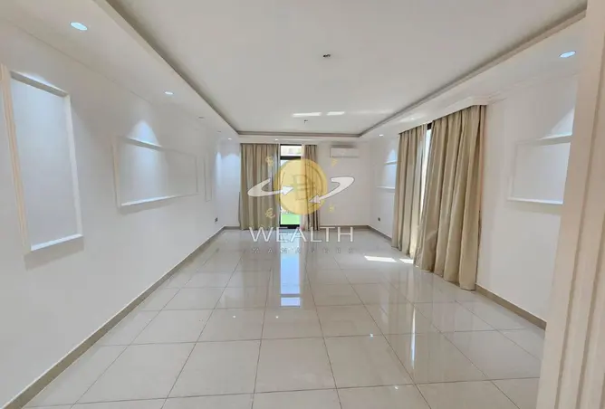 155520130 - Property Image 2