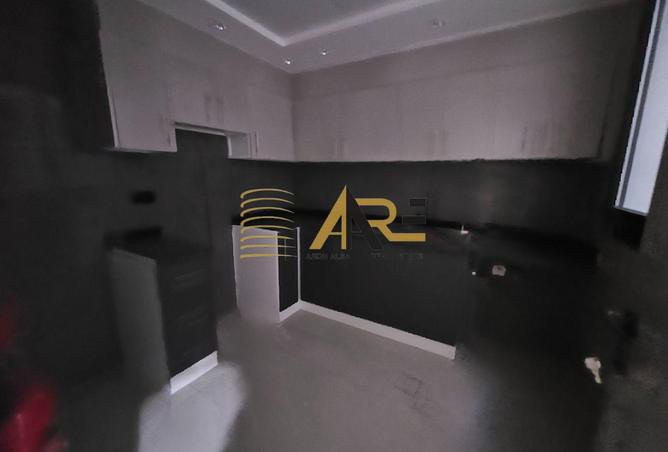 120677192 - Property Image 3