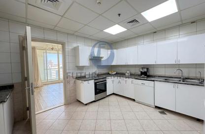 Apartment - 3 Bedrooms - 4 Bathrooms for rent in Saeed Tower 2 - Saeed Towers - Sheikh Zayed Road - Dubai