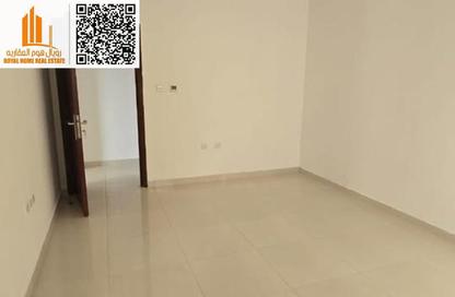 Apartment - 3 Bedrooms - 3 Bathrooms for rent in Al Jurf 2 - Al Jurf - Ajman Downtown - Ajman