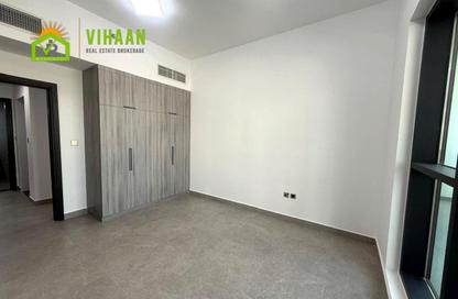 Apartment - 2 - 3 for rent in Iltemas Residence - Jumeirah Garden City - Al Satwa - Dubai
