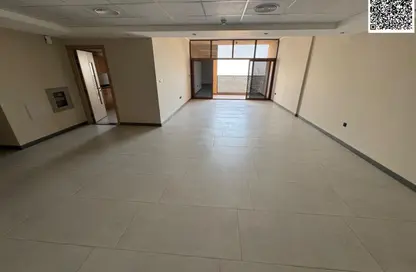 Apartment - 2 Bedrooms - 3 Bathrooms for rent in Ajman Corniche Residences - Ajman Corniche Road - Ajman