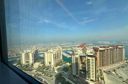 Apartment - 1 Bedroom - 2 Bathrooms for sale in The Palm Tower - Palm Jumeirah - Dubai