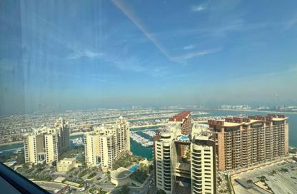 Apartment - 1 Bedroom - 2 Bathrooms for sale in The Palm Tower - Palm Jumeirah - Dubai