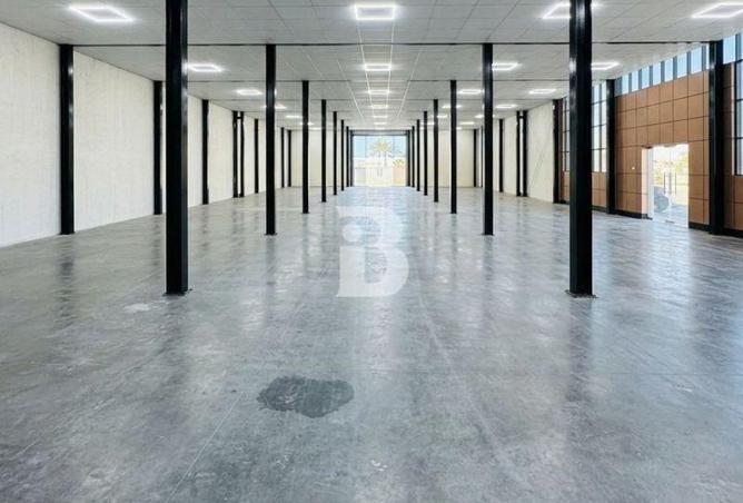 81949287 - Property Image 3