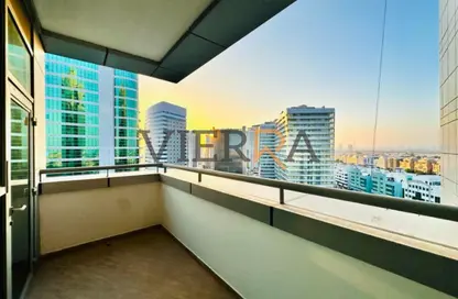 شقة - 3 غرف نوم - 3 حمامات للايجار في برج المرجان - دانة بو ظبي - أبوظبي