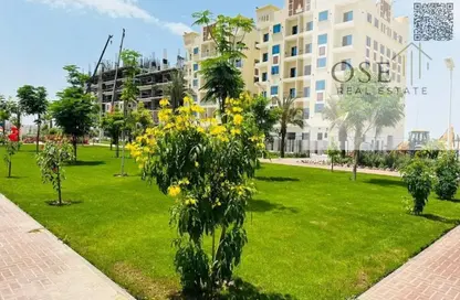 شقة - 2 غرف نوم - 2 حمامات للبيع في قرية الاميرة - الياسمين - عجمان