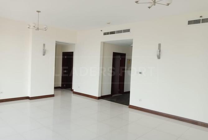 VASTU UNIT| CHILLER FREE |SPACIOUS|PRIME LOCATION