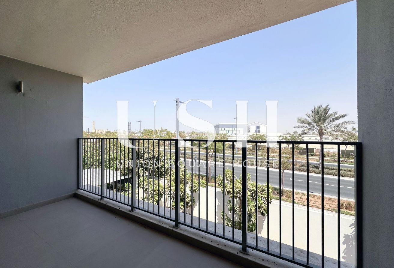 Luxury Family Villa | Spacious Layout | Vacant photo 11
