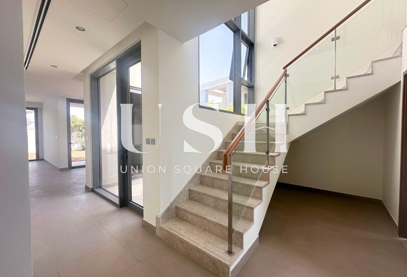 Luxury Family Villa | Spacious Layout | Vacant photo 9