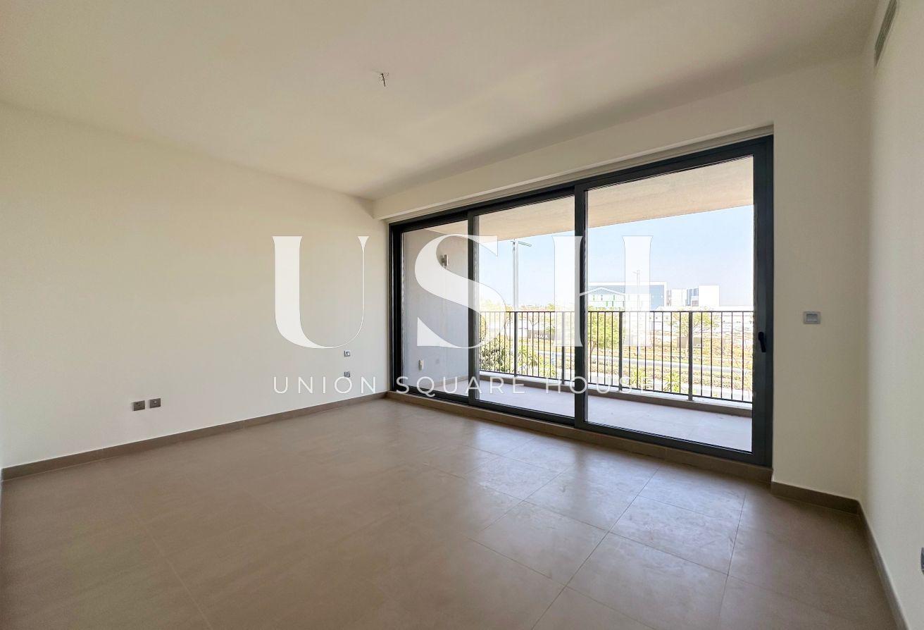Luxury Family Villa | Spacious Layout | Vacant photo 5