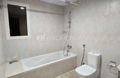Apartment - 2 Bedrooms - 3 Bathrooms for rent in Spanish Tower - Dubai Sports City - Dubai