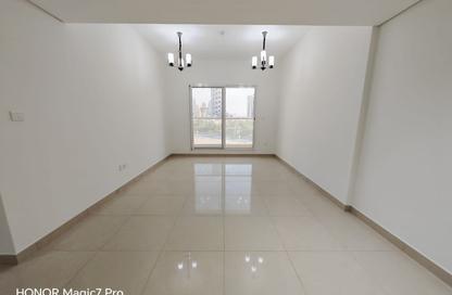 Apartment - 1 - 2 for rent in Royal JVC Building - District 10 - Jumeirah Village Circle - Dubai