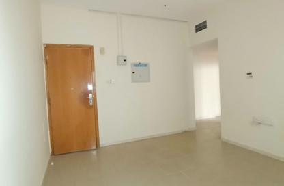 Apartment - 1 - 1 for rent in Budaniq 9 Building - Budaniq - Al Qasimia - Sharjah