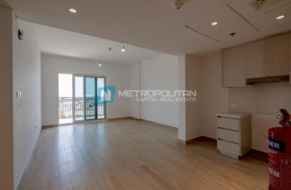 Apartment - 1 Bedroom - 1 Bathroom for rent in Waters Edge - Yas Island - Abu Dhabi