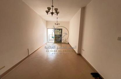 Apartment - 3 Bedrooms - 3 Bathrooms for rent in New Al Taawun Road - Al Taawun - Sharjah