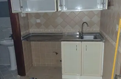 شقة - 1 حمام للايجار في الخان - الشارقة