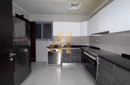 Apartment - 1 - 2 for rent in Bahwan Tower Downtown - Downtown Dubai - Dubai