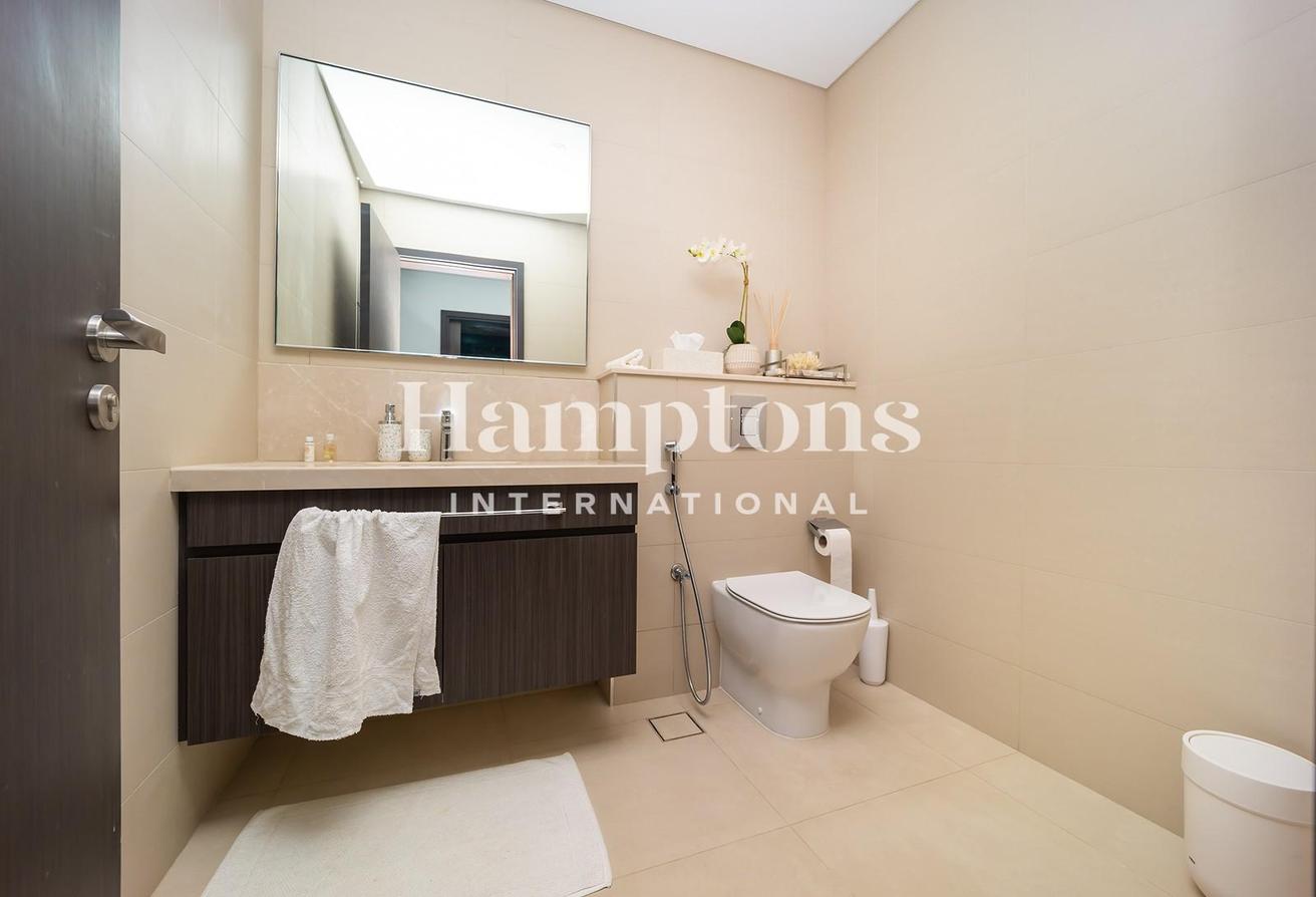 Mall Access | Burj Khalifa View | Fully Furnished photo 27