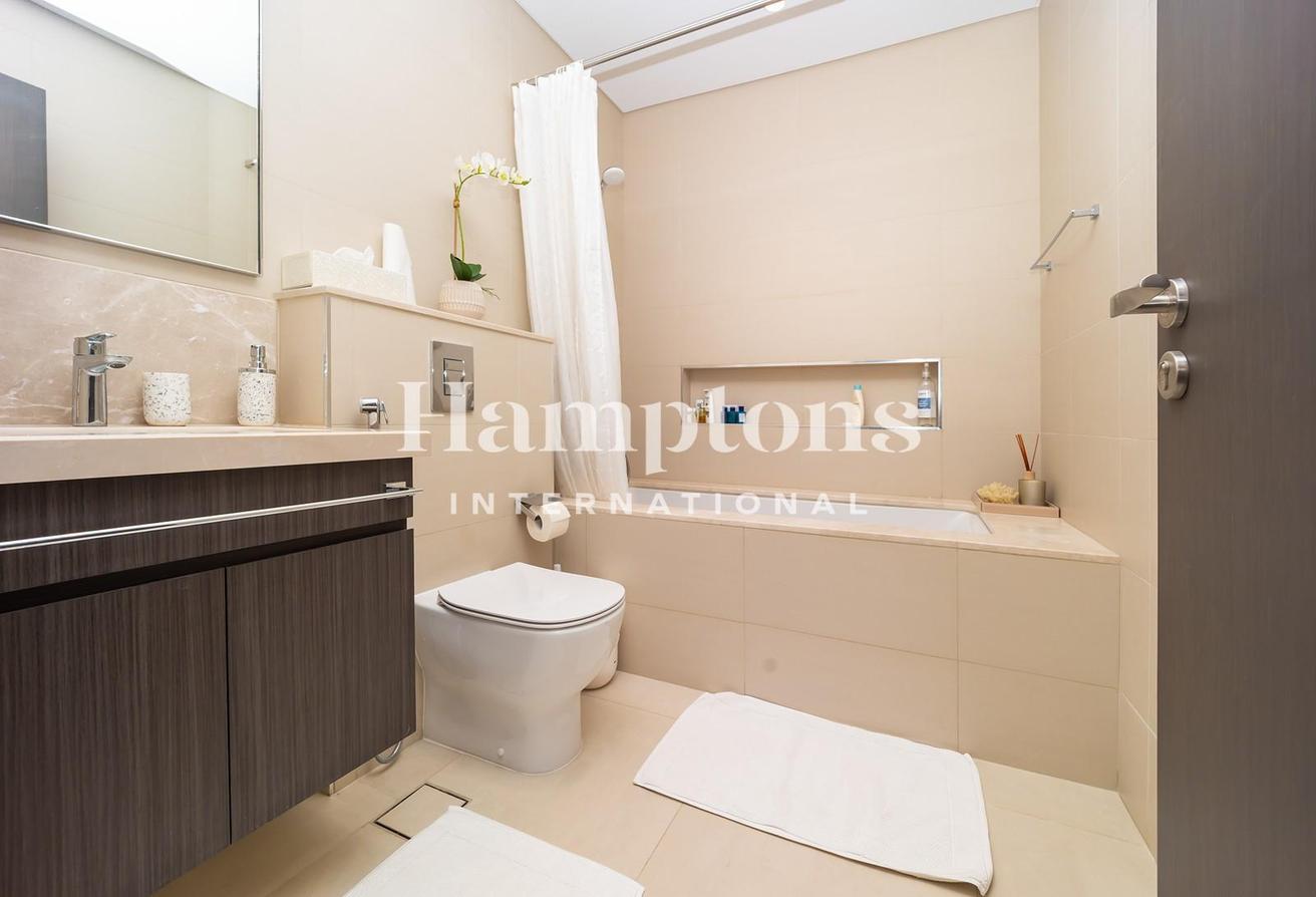 Mall Access | Burj Khalifa View | Fully Furnished photo 25
