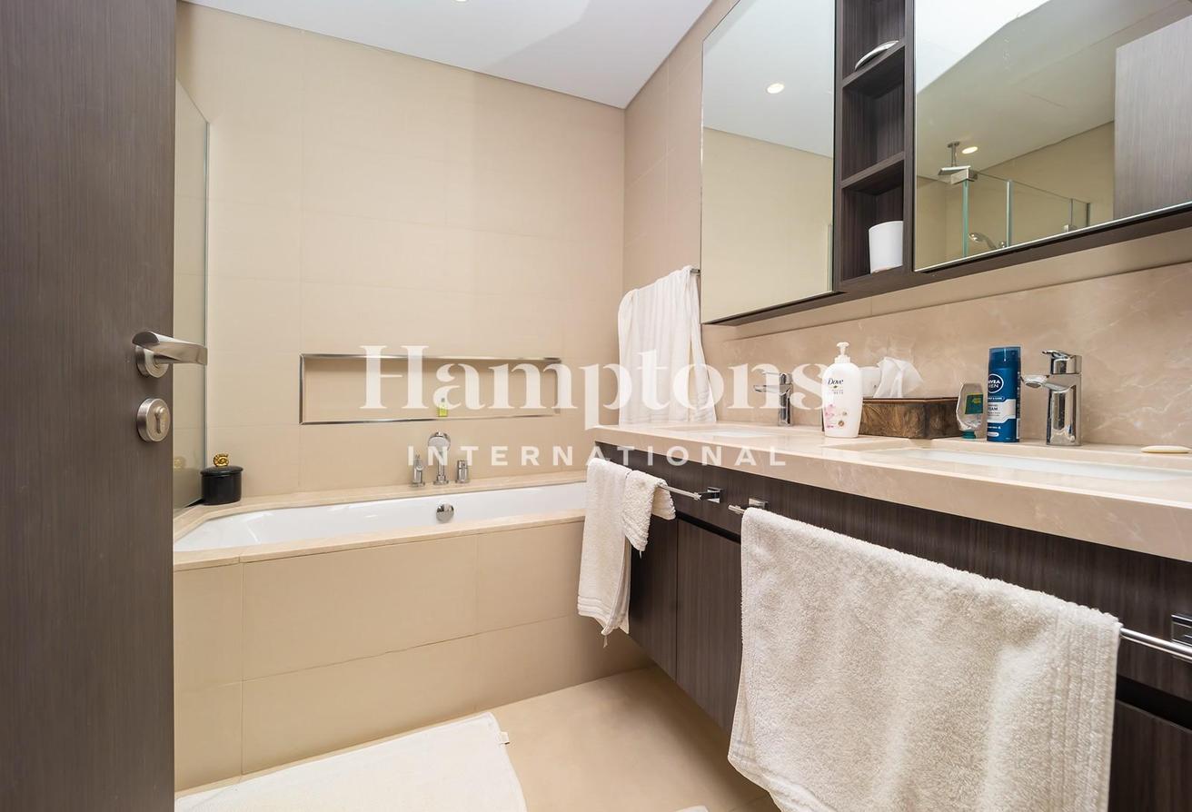 Mall Access | Burj Khalifa View | Fully Furnished photo 26