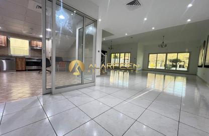 Villa - 4 - 6 for rent in Circle Villas - Jumeirah Village Circle - Dubai