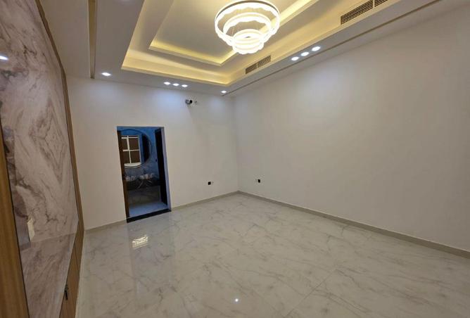 16076177 - Property Image 3