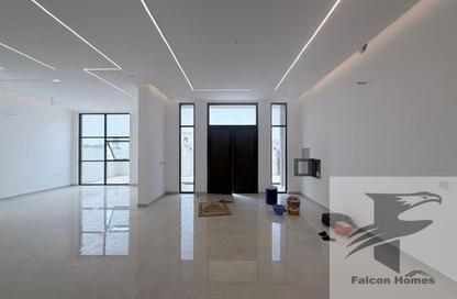 Villa - 3 Bedrooms - 4 Bathrooms for rent in Al Aweer 1 - Al Aweer - Dubai