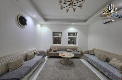 Villa - 5 Bedrooms - 7 Bathrooms for sale in Al Yasmeen 1 - Al Yasmeen - Ajman