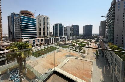 Apartment - Studio - 1 for rent in SOL Bay - Business Bay - Dubai Apartment - Studio - 1 for rent in SOL Bay - Business Bay - Dubai