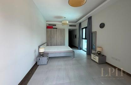 Apartment - Studio - 1 for rent in SOL Bay - Business Bay - Dubai